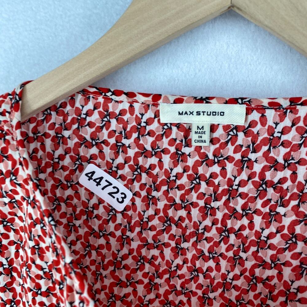 MAX STUDIO Blouse M Peasant Top Boxy Floral Round Neck Flared Sleeve Red - Picture 13 of 13